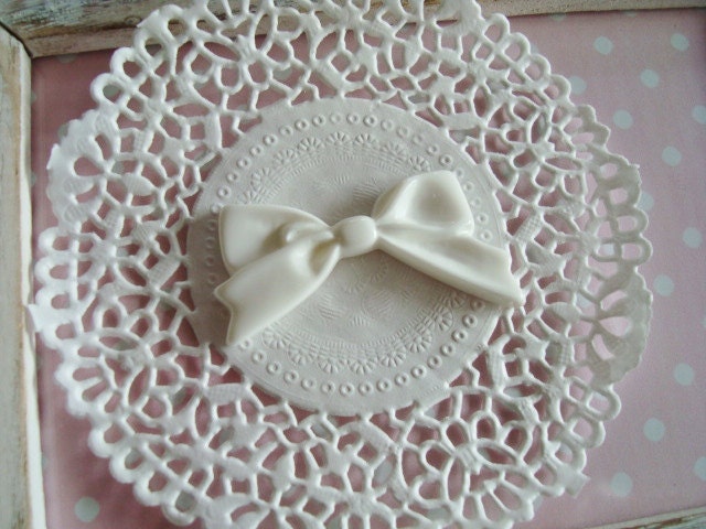 2pcs Cute Bow Flatback Cabochon (color 1)