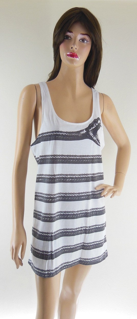 Snake Animal Zoo Animal Style Art Fashion Women T-Shirt White T-Shirt Tunic Screen Print Size M