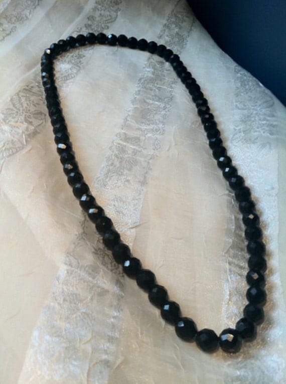 GLITTERING Vintage Faceted Jet Long Necklace Estate Jewelry Antique Black Onyx