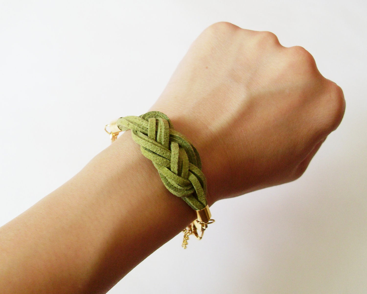 Mint Knot Chain Bracelet - Olive Green Suede Sailor Knot Bracelet with Gold Color Aluminum Chain - Rock and Cool