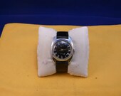 USSR "WOSTOK" 18 jewels wrist watch 1960 black dial VERY good