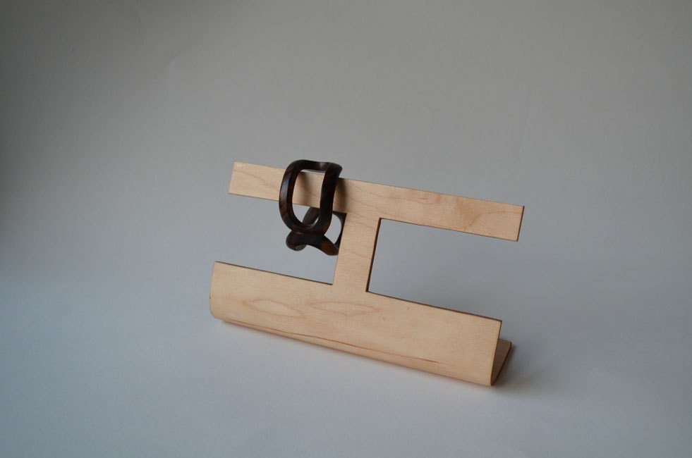 Bent Ply Bracelet Holder