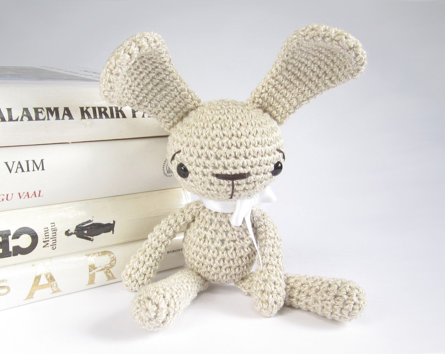 Cute amigurumi bunny rabbit - Small - Crochet - Stuffed toy - Cotton mix - Beige / Linen beige