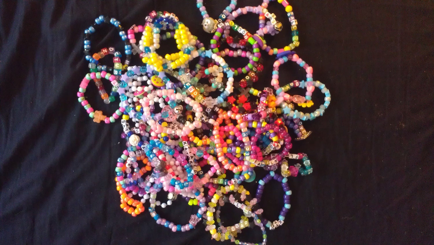 10 piece assorted kandi singles