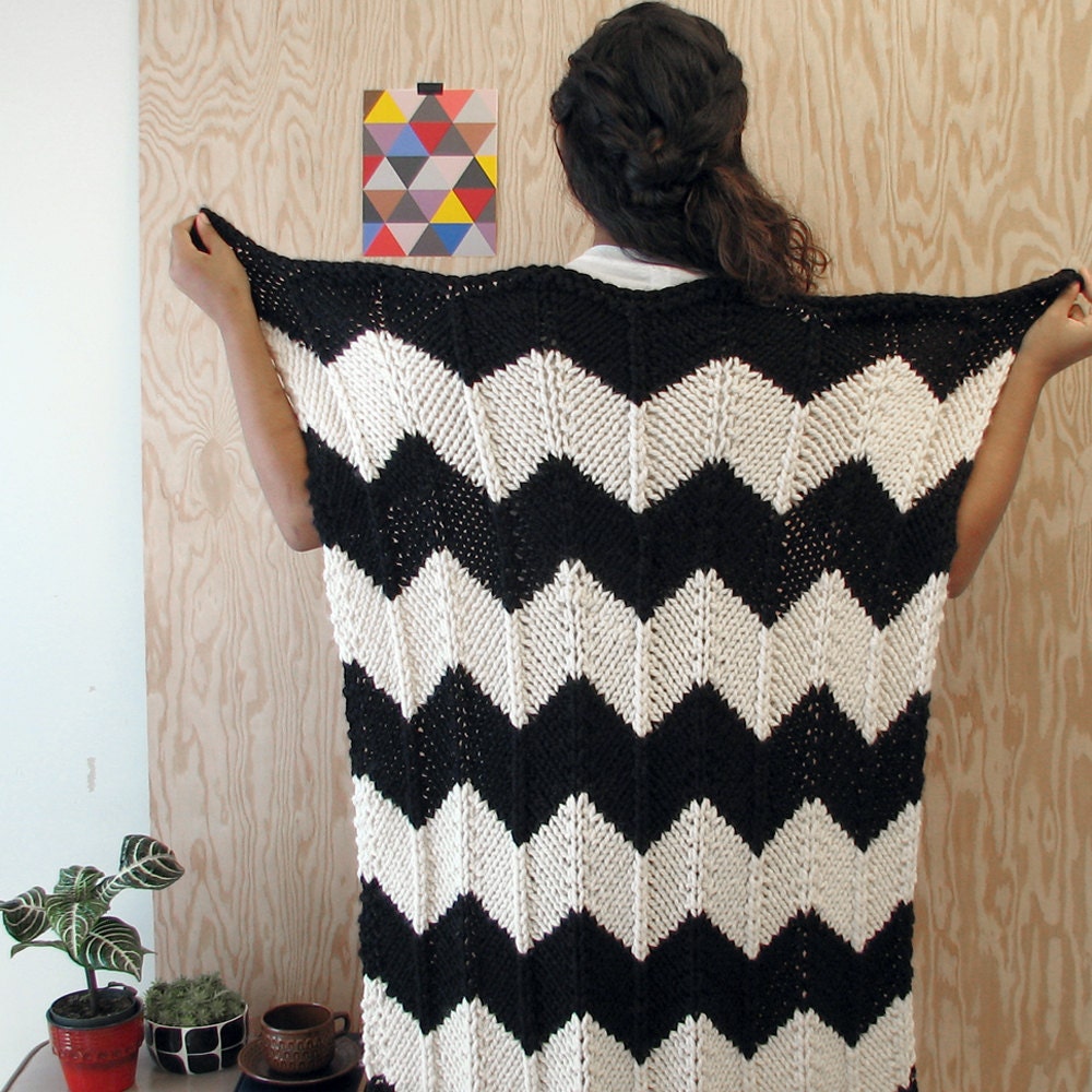 Knitted Chevron Baby or Lap blanket in Black & White