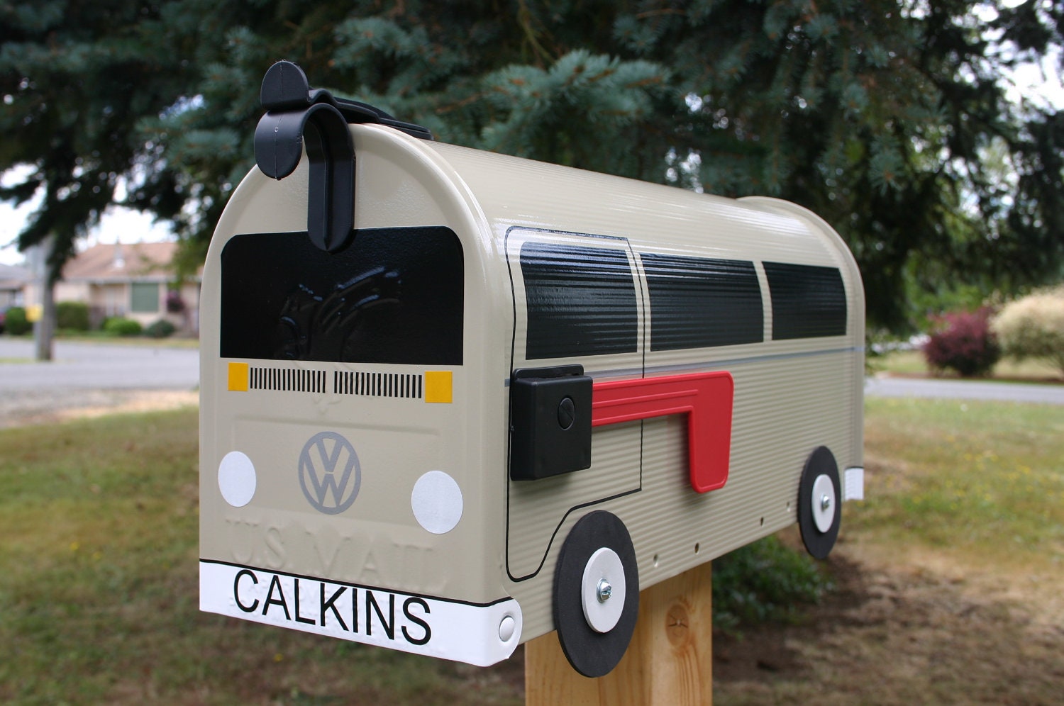 Bay Window Single Color Volkswagen Bus Mailbox by TheBusBox Custom made - Choose your color - BayBusBox