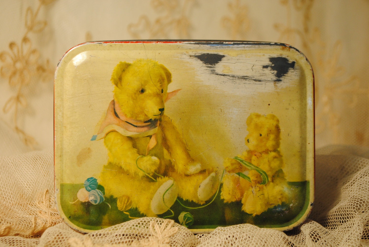 TEDDY BEAR TIN antique English Teddy Bear Candy Tin Knitting 1930s two sweet teddybears knitting with  yarn needlecraft tin antique notions