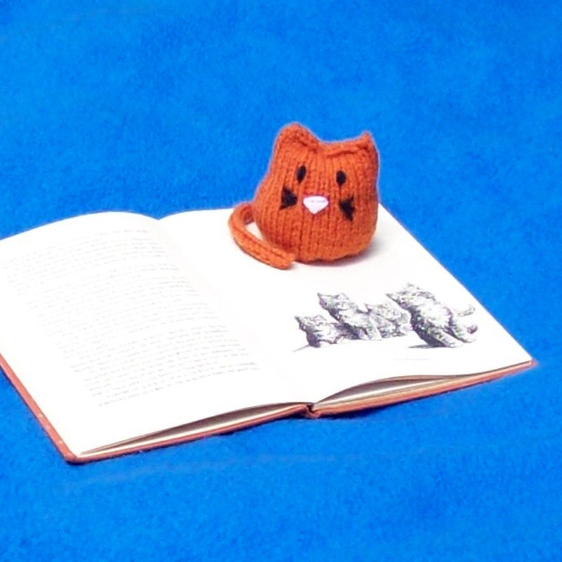 Knitted Orange Kitty Cat - Paperweight/ Knick Knack