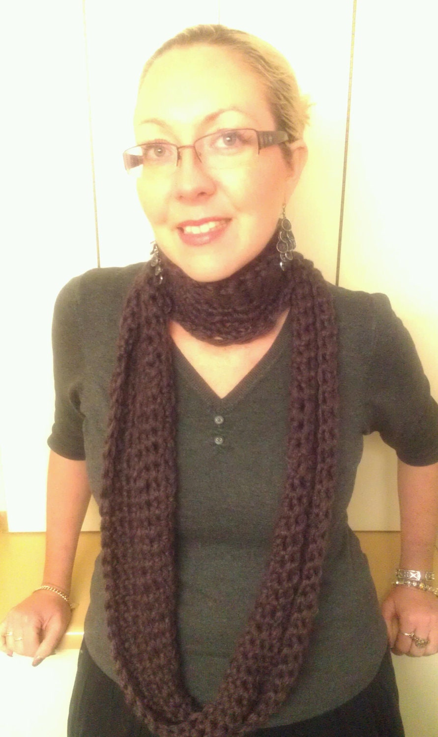 Infinity Scarf Cowl in Chocolate Brown Super Soft Warm Women Circle Scarf Loop Scarf Neckwarmer Luxurious Feel