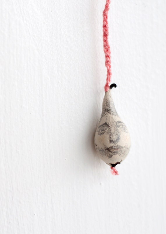 Pink Ofelia - Wall art - Kelp seaweed drop people