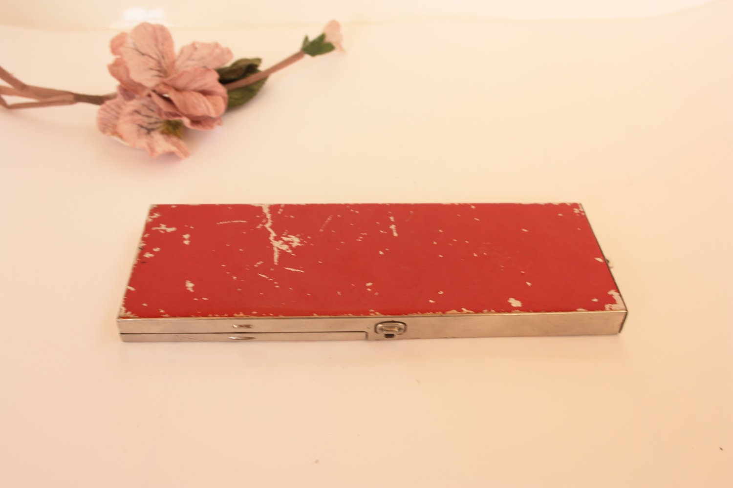 ANTIQUE Red Snakeskin Art Deco Enameled Cigarette holder mirror Compact Makeup Powder puff pancake dressing table