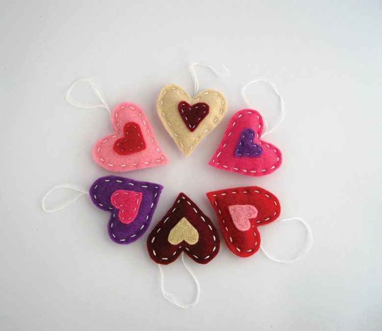 Colorful hearts in red, purple, pink - valentines day home decoration, gift tags - FishesMakeWishesHome
