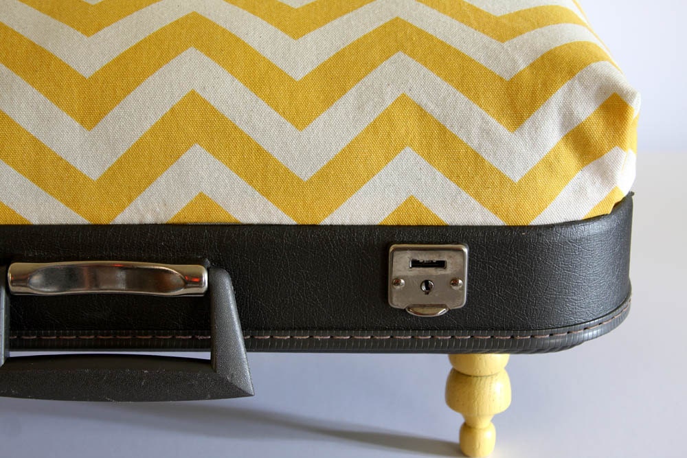 Suitcase Pet Bed, Extra Fluffy, Yellow Chevron Pillow, Grey Suitcase