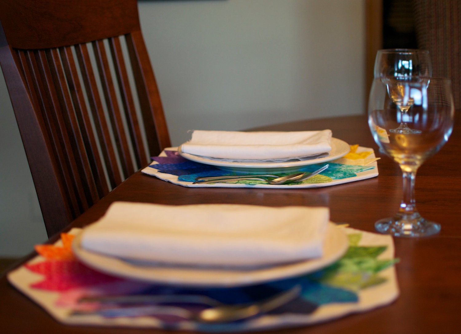 Quilted Placemats SET OF 4 in Dresden Plate Color Wheel Inspired Multi Rainbow Printed Graphic and Floral Cotton on Natural Linen-Look