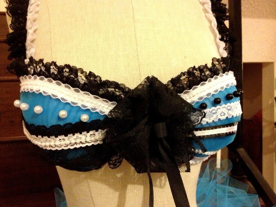 32B 1035 Alice in wonderland rave edm edc gogo bra set with tutu ravebra costume blue white black lace pearls