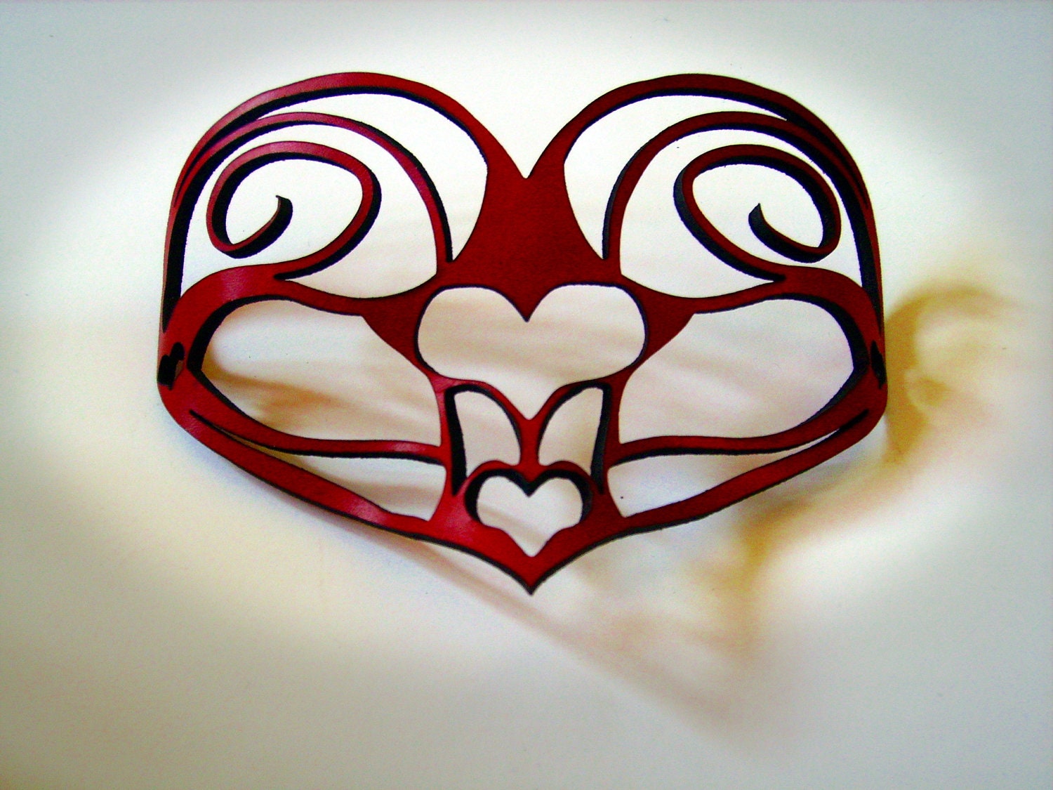 My queen of Hearts -  Leather mask (custom color)