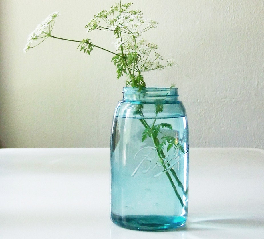 Century Old Quart Jar, wedding vase, Blue Mason Jar