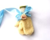 Yellow Toddler mittens, knitted kids gloves, gift for children