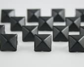 50 pcs. Black Pyramid Studs Biker Spikes spots nailheads 11 mm. CKSP112