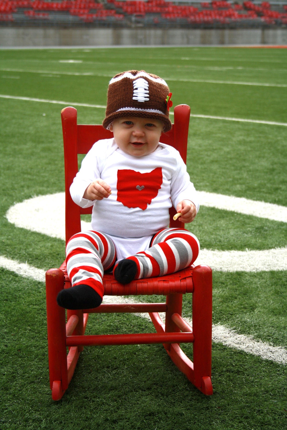 OHIO Love, State of Ohio bodysuit with heart, great baby shower gift, father's day gift for new dad