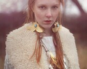 Fishtail Viking pair of earring hammered brass and turquoise stone