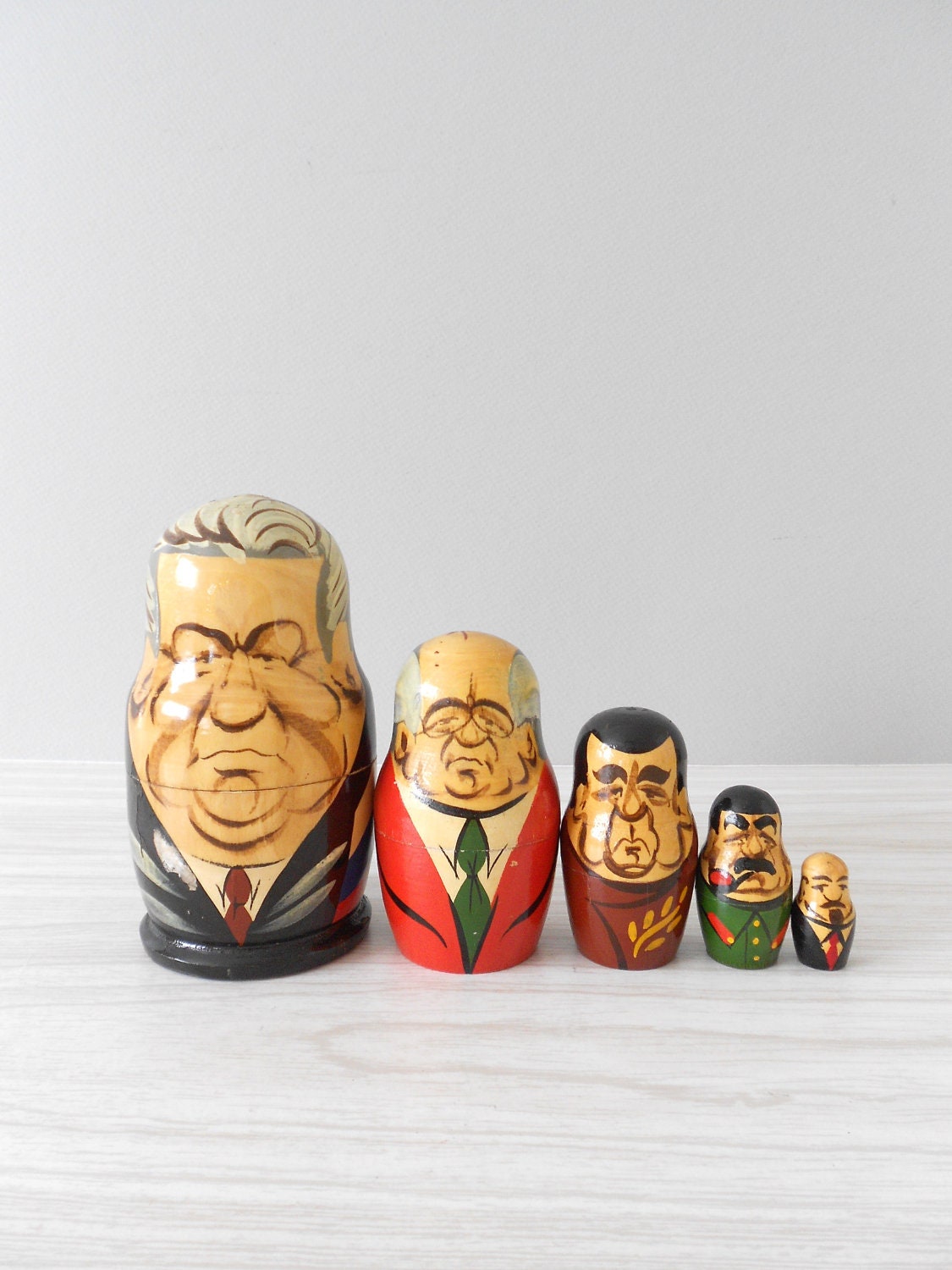 1980s wooden russian president nesting dolls // set of 5 // free gift wrapping