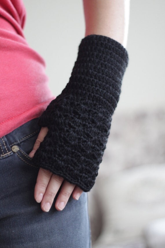 Black Women gloves - Fingerless, crocheted mittens