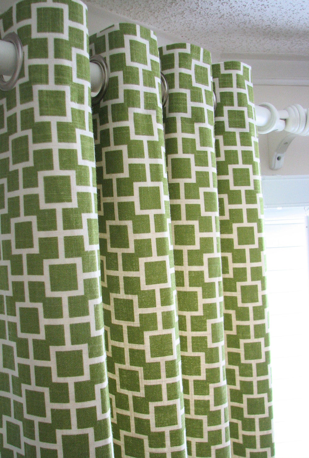 New -Pair of Decorative Designer Custom Grommet Curtains Drapes 50 x 84  Robert Allen Linen Square Lattice in Grass Green and Ivory