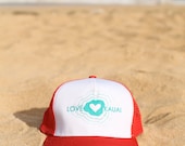 LOVE KAUAI Island Heart Ripple Trucker Hat in Red & White