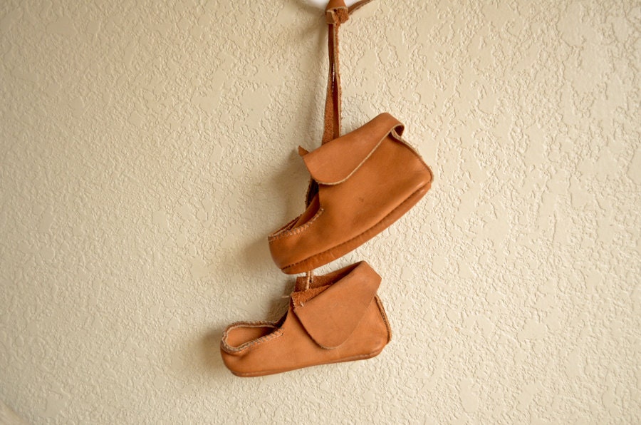 FREE SHIPPING  Sweet Baby Moccasins