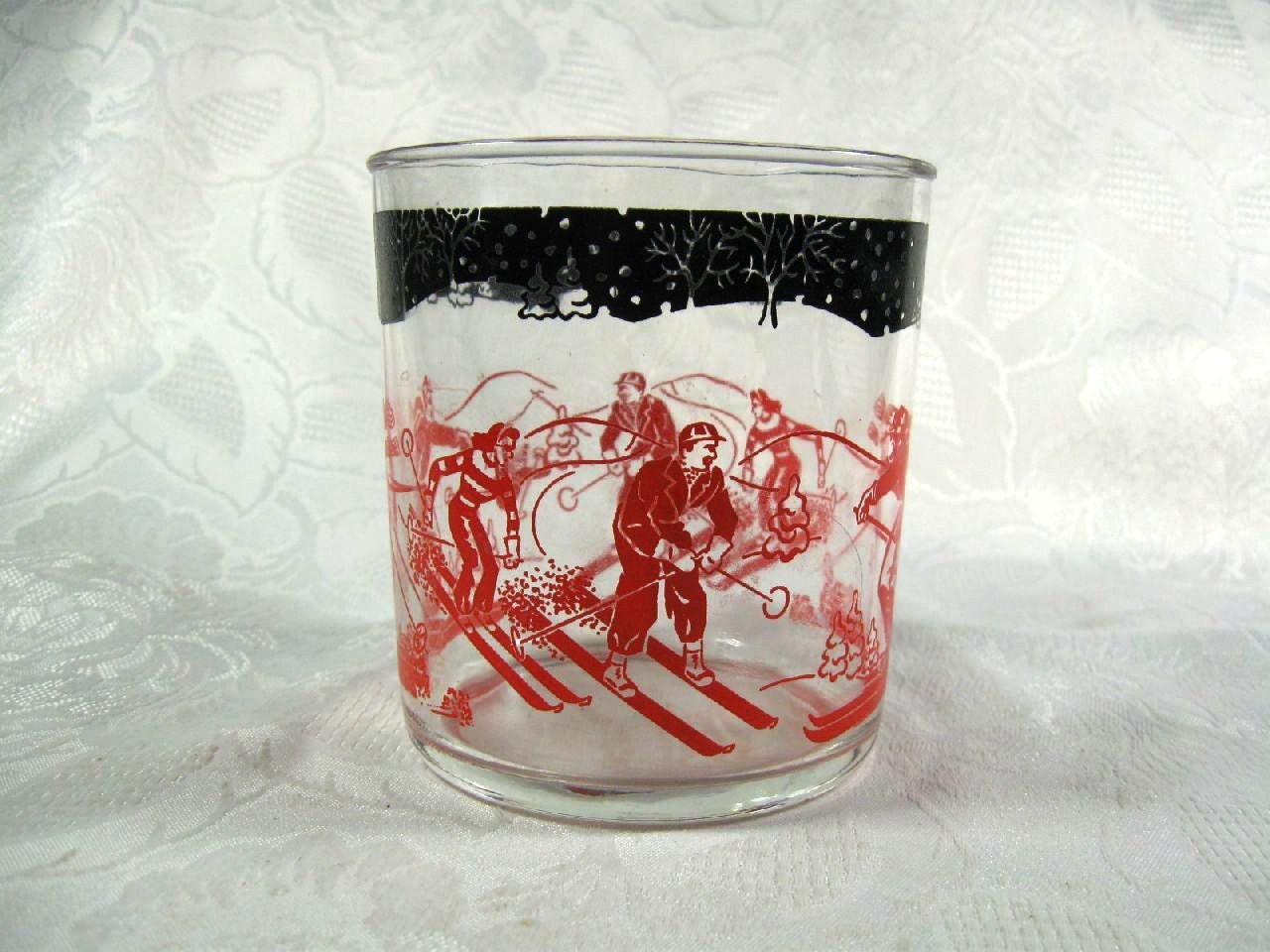Vintage Hazel Drinking Tumbler Red and Black Winter Snow Skiers EZ Freeze Glass Downhill Skiing Cabin Mountain Winter