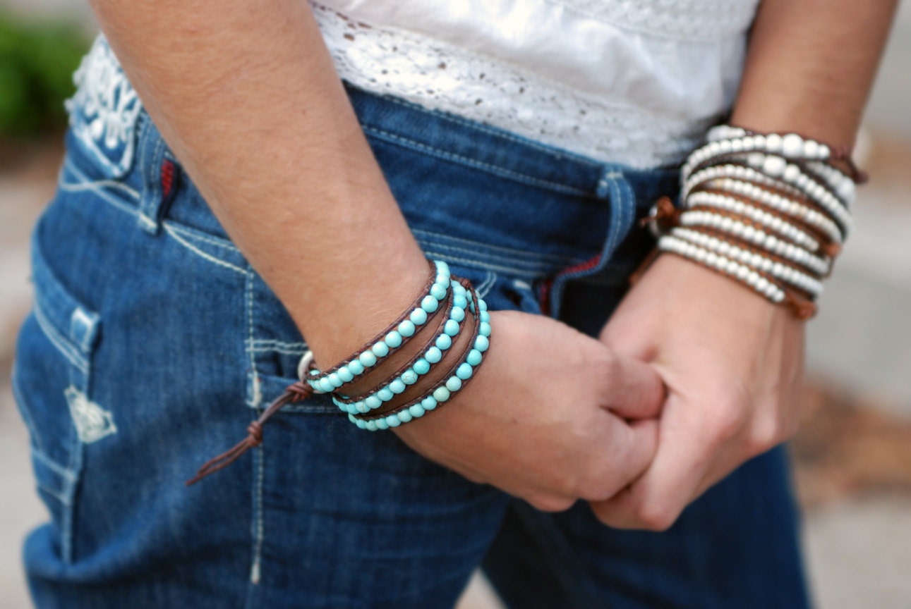 Turquoise leather wrap bracelet with silver plated button. Gemstone jewellery. Triple wrap leather bracelet. Beaded wrap. WSR3v009