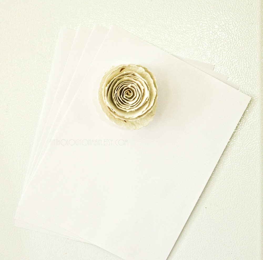 Handmade Paper Flower Magnet - Wedding Guest Favor - Shabby Chic and Eco Friendly Fridge Decor