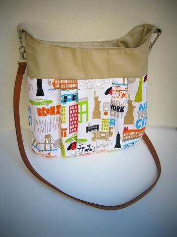 Crossover Shoulder bag -New York print / messanger bag / purse / hip bag