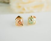 tiny diamond shape earrings in mint green/coral pink