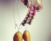 Wire wrapped with multi-tourmaline with mustard vintage nugget lucite bead