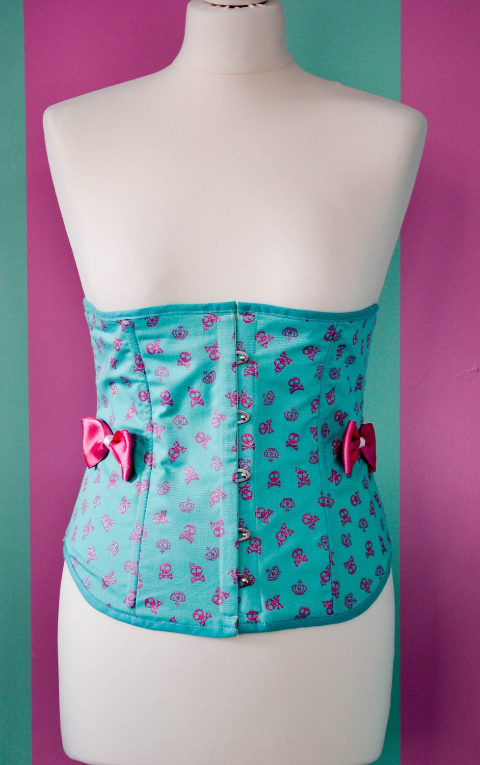 Turquoise underbust Corset with little skulls
