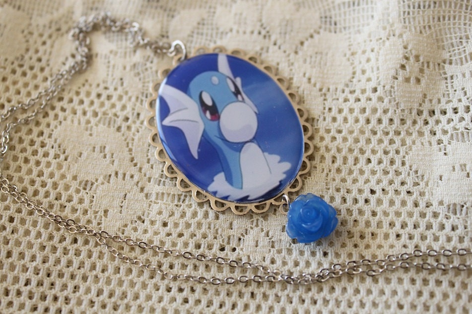 Pokémon Necklace - DRATINI - Nintendo Nostalgia Necklace
