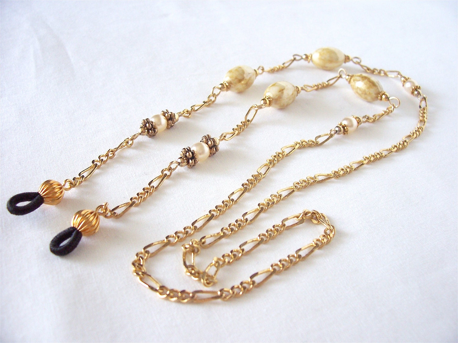 eyeglass chain, eyeglass holder, gold tone eyeglass chain, eyeglass necklace, November trends,  Fall fashion, ooak, gift idea