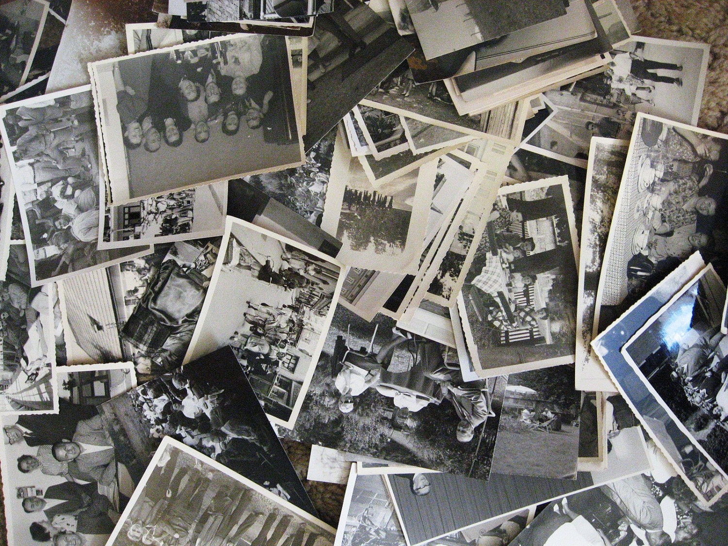 100 Vintage Black & White Snapshots... A Wonderful "Lots of People" Photo Collection