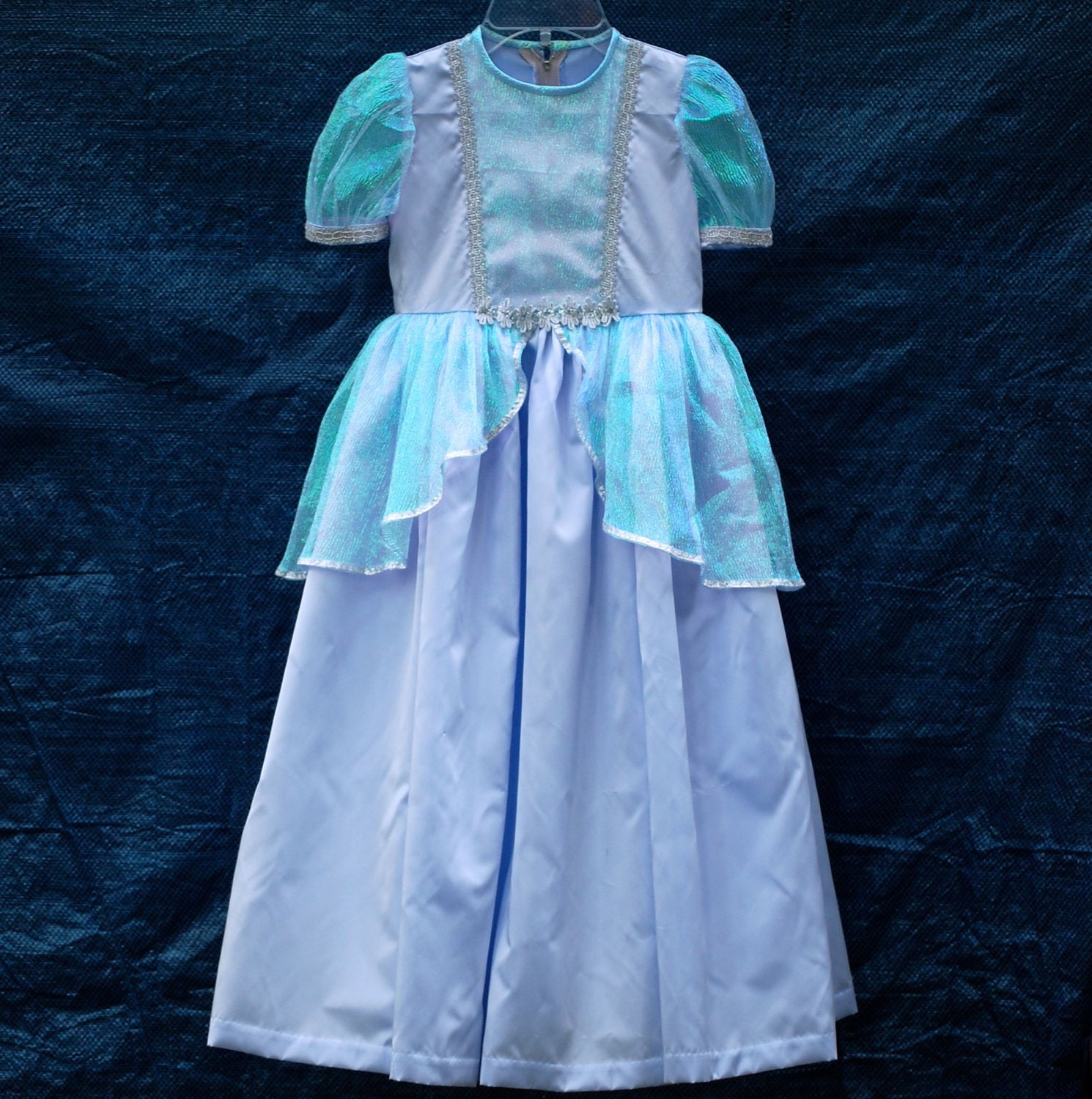 Girl, size 6/7, Princess dress, blue/silver.