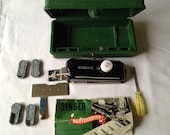 Vintage Singer buttonholer with green  case featherweight 