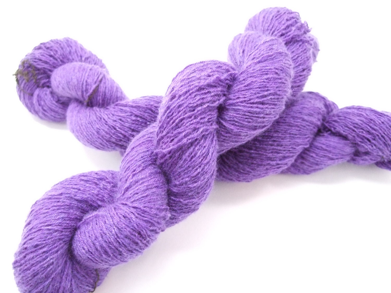 Recycled yarn - purple cashmere, lace weight