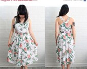 ON SALE Vintage 1980s White and Pink Wild Rose Floral Dress sz Medium