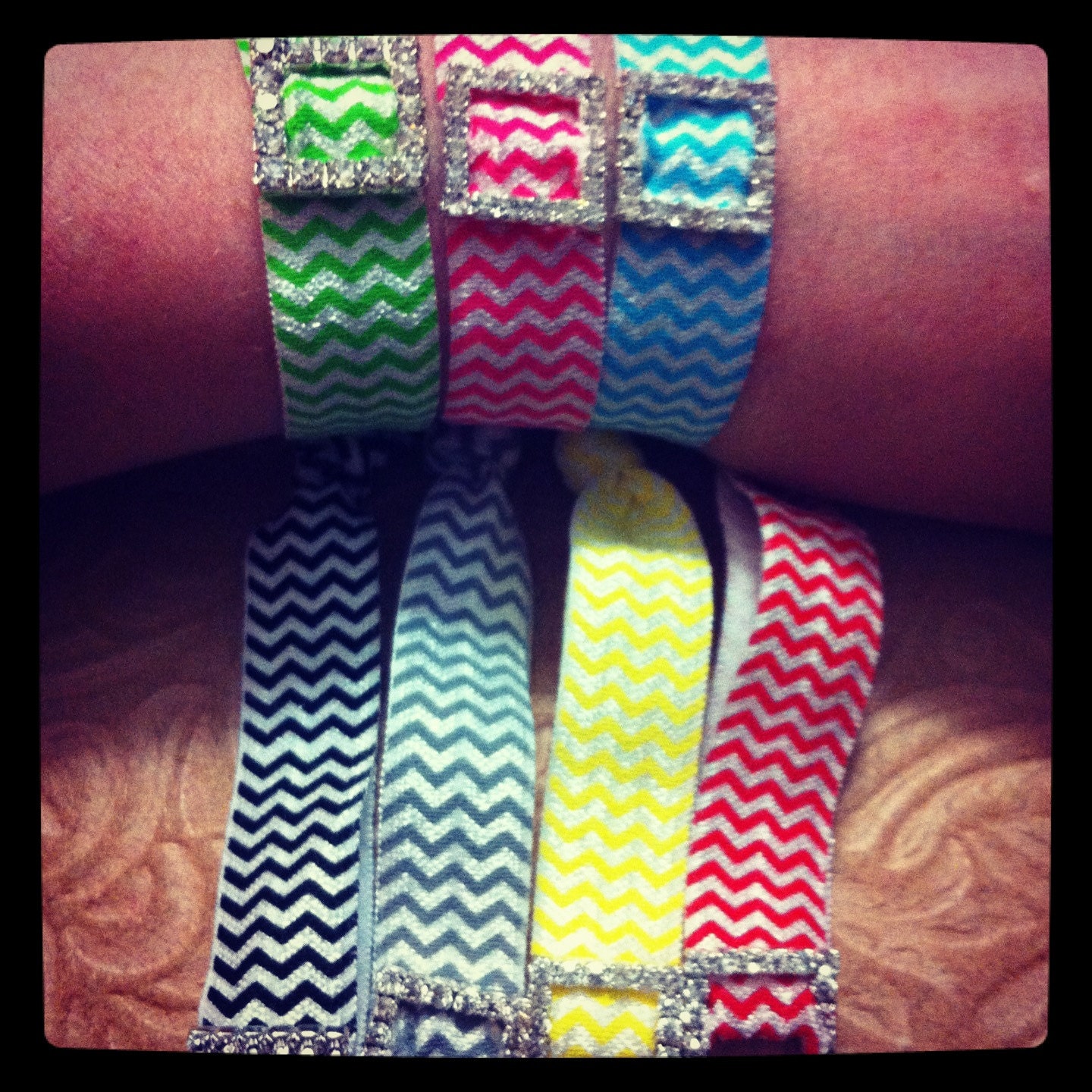 Luna Bella Chevron Buckle emijay Hair-tie