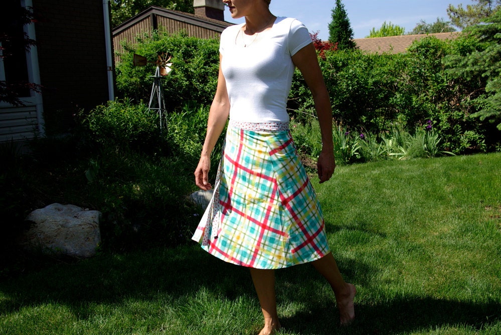 Pearl- wrap skirt, size M/L