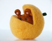 Autumn Fall Toy, Needle Felted Pumpkin Mouse for Happy Children, Waldorf Inspired Wool Toy, Soft Plush Stuffed Animal Toy
