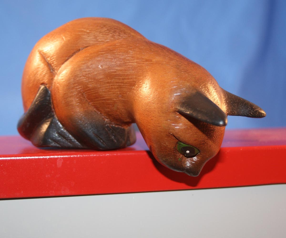 Wood Folk Art Cat