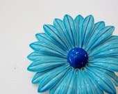 V I  N T A G E Mod Blue Enameled Flower pin