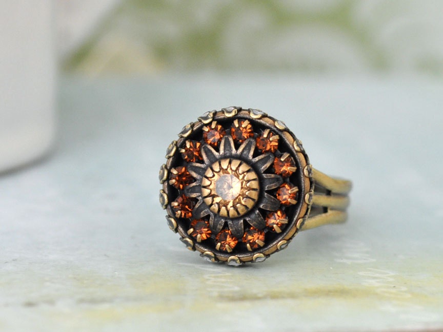 VINTAGE SPARKLES antiqued brass ring with vintage  Swarovski rhinestones button
